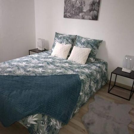 Appartement Cosy Avec Terrasse Vaux-Sur-Seine Bagian luar foto
